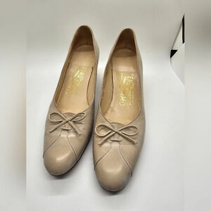 Salvatore Ferragamo Vintage Beige Heel Women's Size 5.5